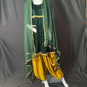 Luxurious Green and Gold Women's Wedding Dress